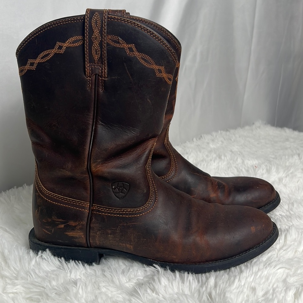 Ariat Heritage Roper Size 9 Cowboy Boots
